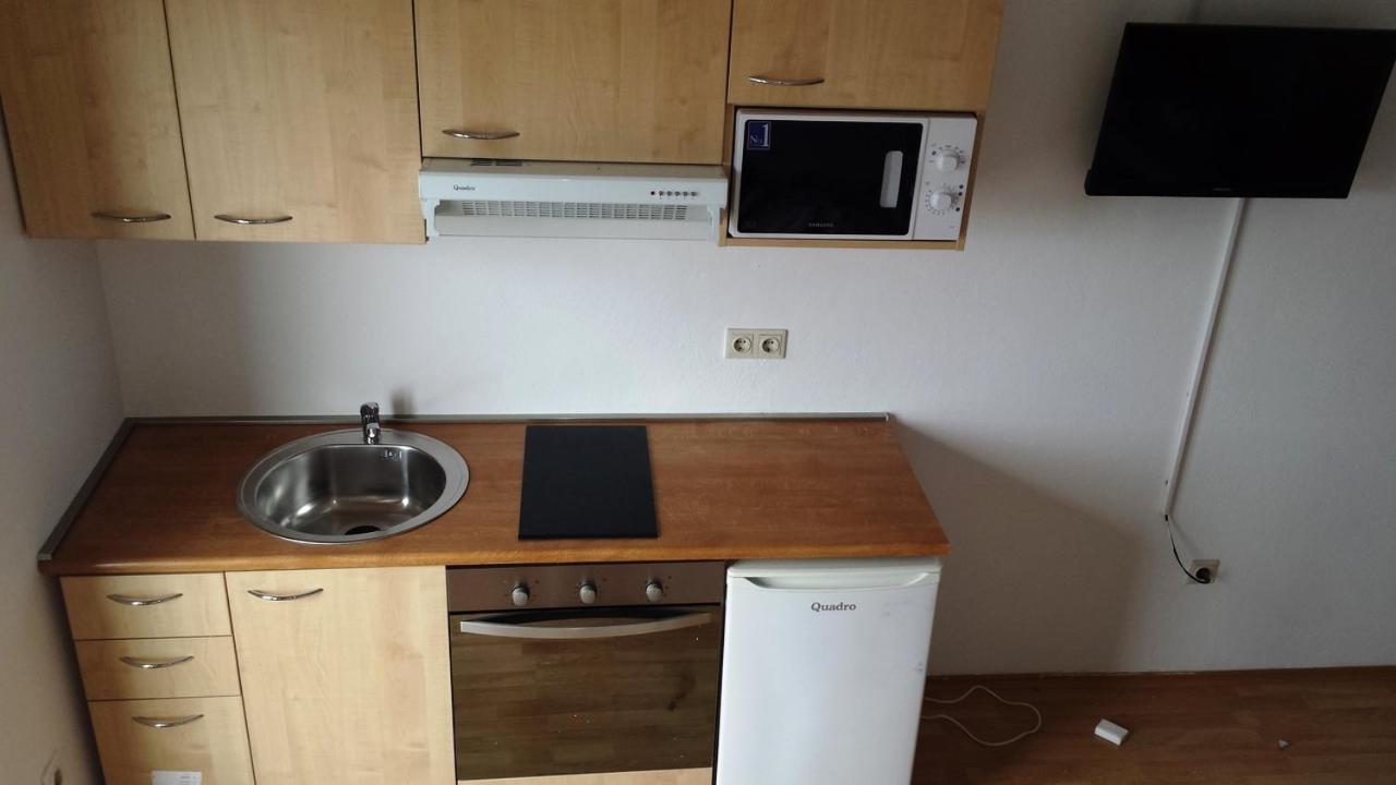 Apartments Adriatic 3 Селце Экстерьер фото